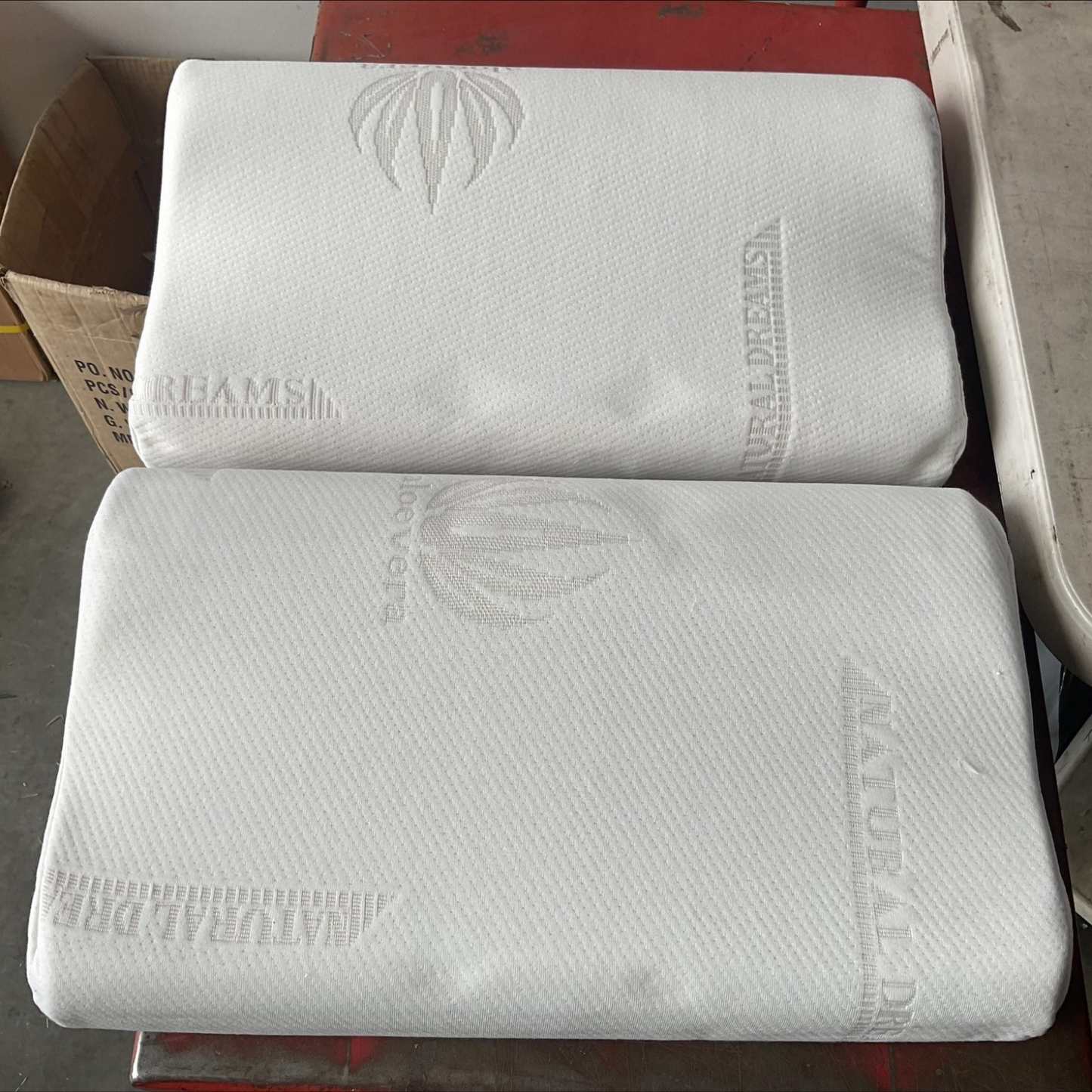Luxurious Memory Foam Pillow for Ultimate Comfort 50cm x 30cm x 10/7cm