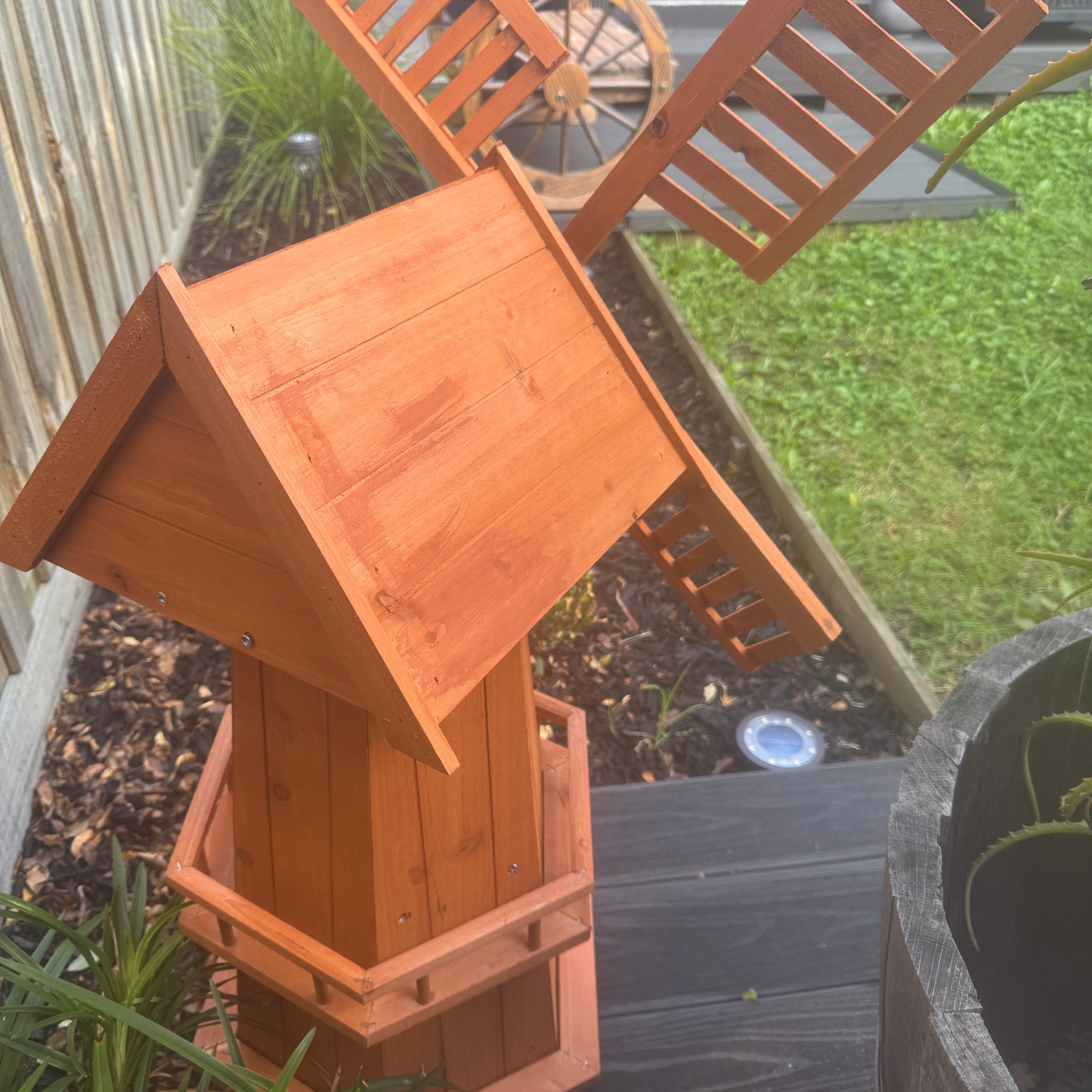 NEW 90CM WOODEN WINDMILL GARDEN ORNAMENT PLANT HOLDER OUTDOOR STATUE BIRD HOUSE!