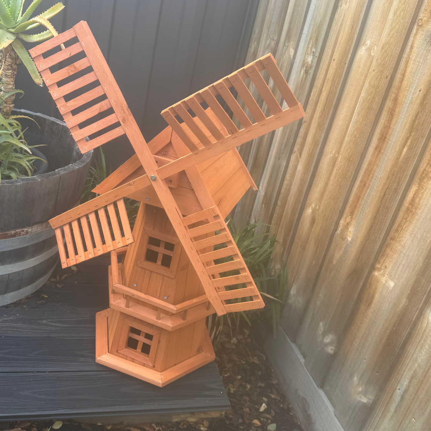 NEW 90CM WOODEN WINDMILL GARDEN ORNAMENT PLANT HOLDER OUTDOOR STATUE BIRD HOUSE!